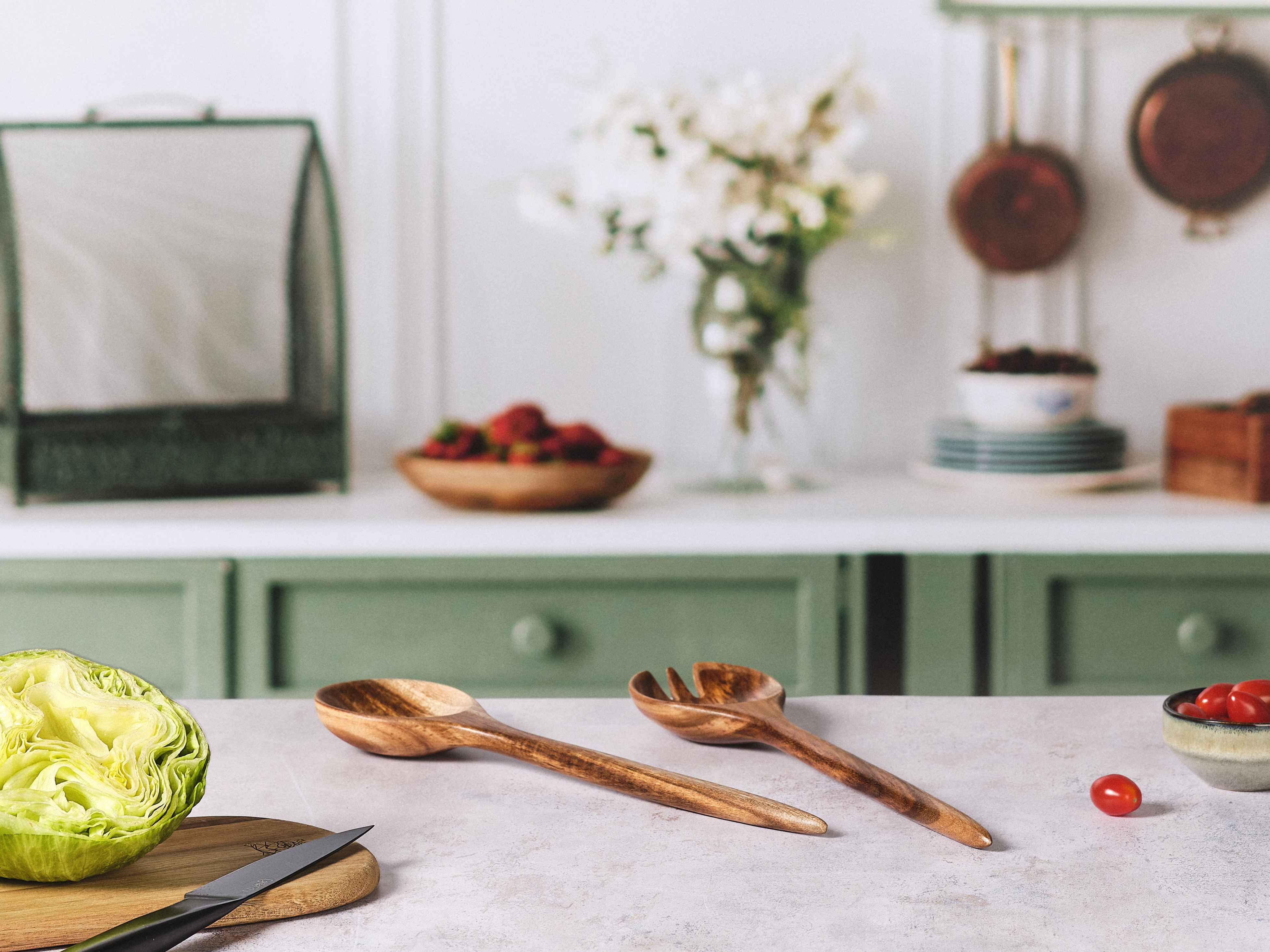Couverts à salade en bois d'acacia ROLF