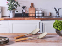 Couverts à salade en bois et silicone GUNNAR