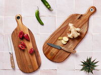 Planche à découper en bois d'acacia FREJA - 48 x 19cm